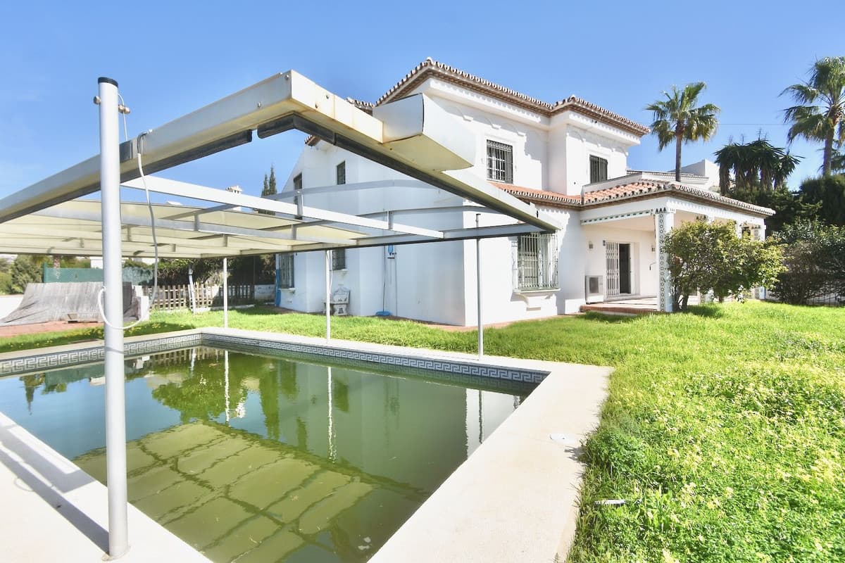 Detached Villa in La Cala de Mijas — photo 1 of 10