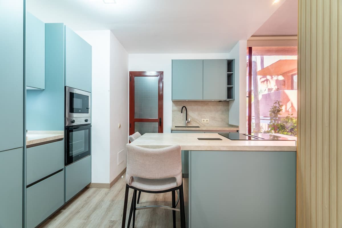 Middle Floor Apartment in Elviria — photo 6 of 10