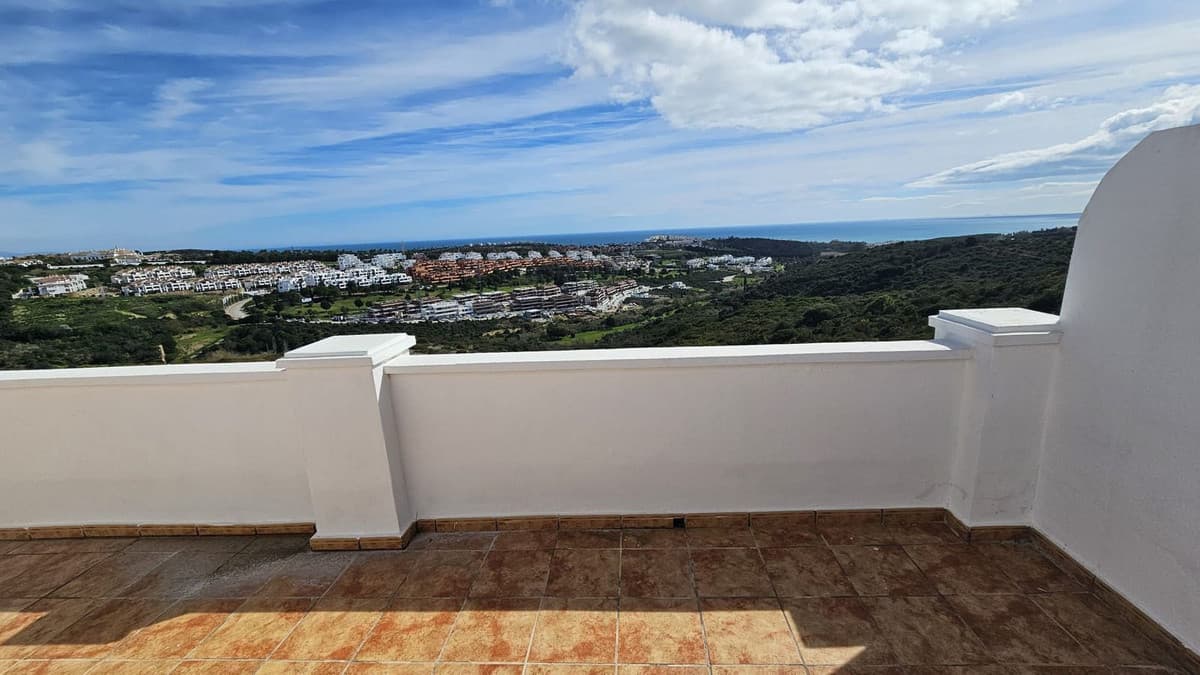 Townhouse in Doña Julia — photo 1 of 10