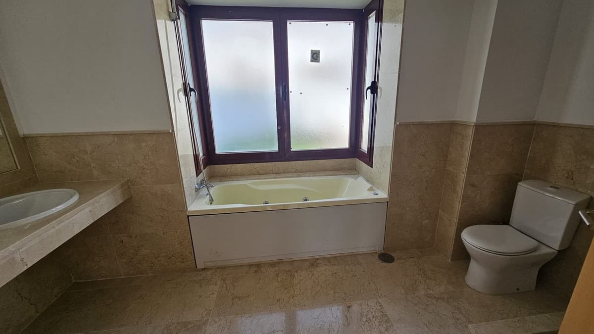 Townhouse in Doña Julia — photo 9 of 10