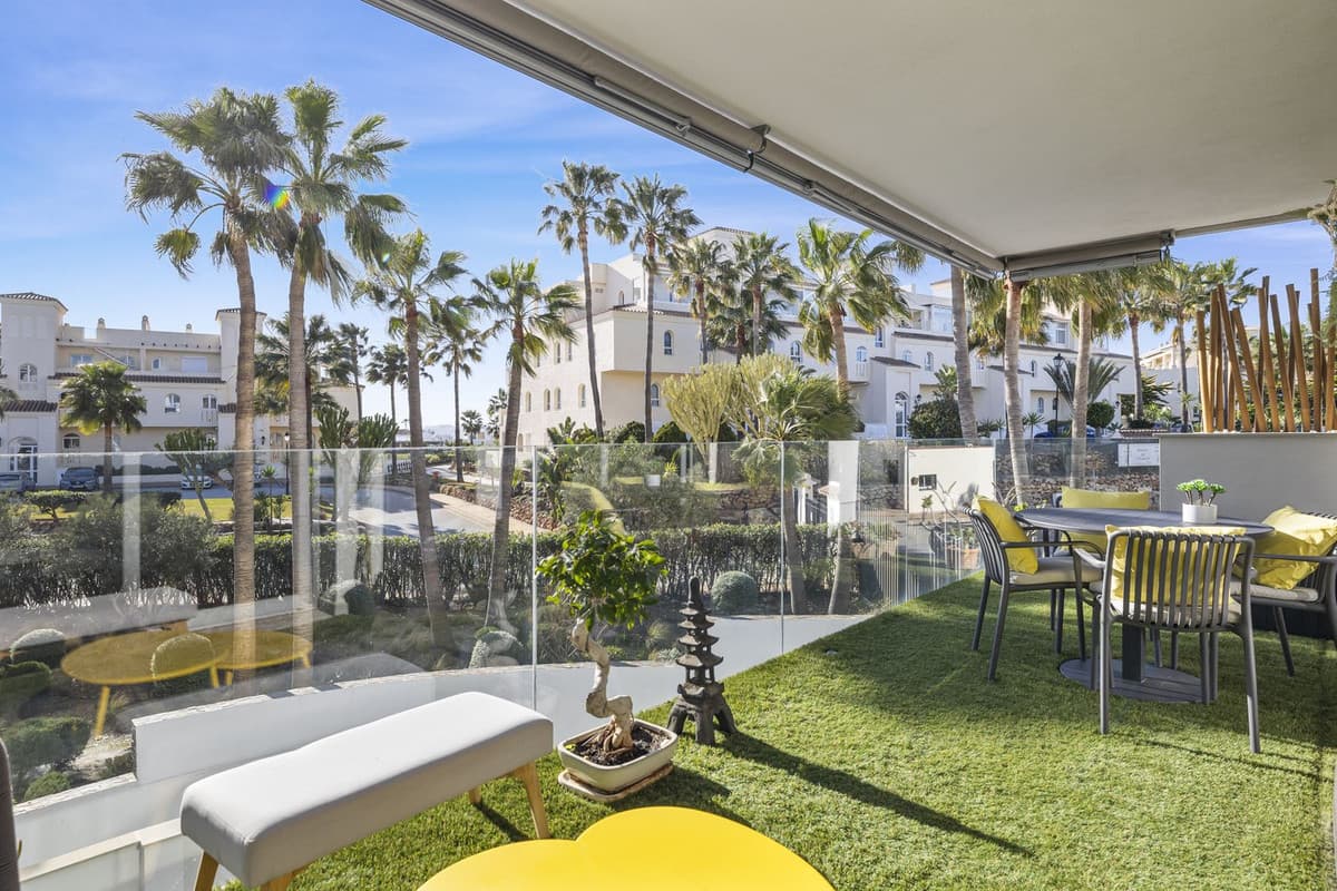 Middle Floor Apartment in Mijas Costa — photo 2 of 10
