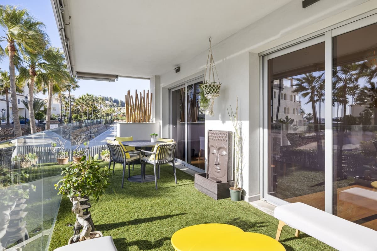 Middle Floor Apartment in Mijas Costa — photo 3 of 10