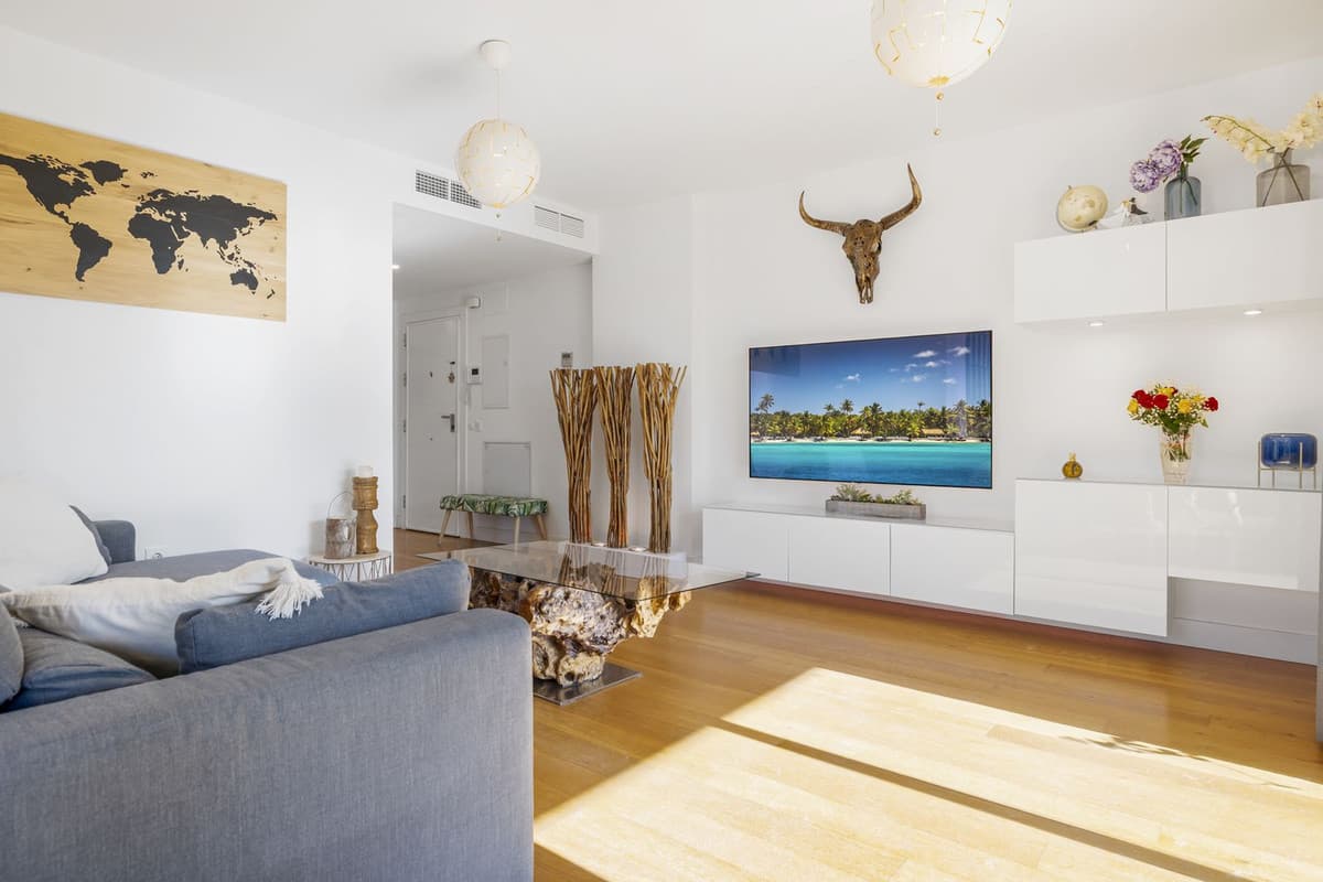 Middle Floor Apartment in Mijas Costa — photo 6 of 10