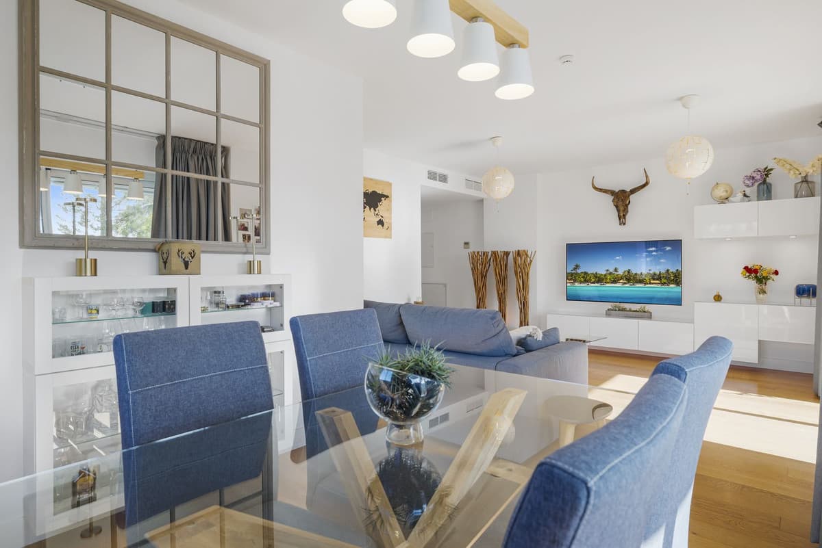Middle Floor Apartment in Mijas Costa — photo 7 of 10