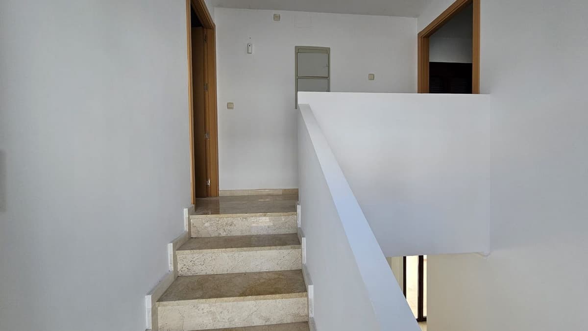 Townhouse in Doña Julia — photo 6 of 10