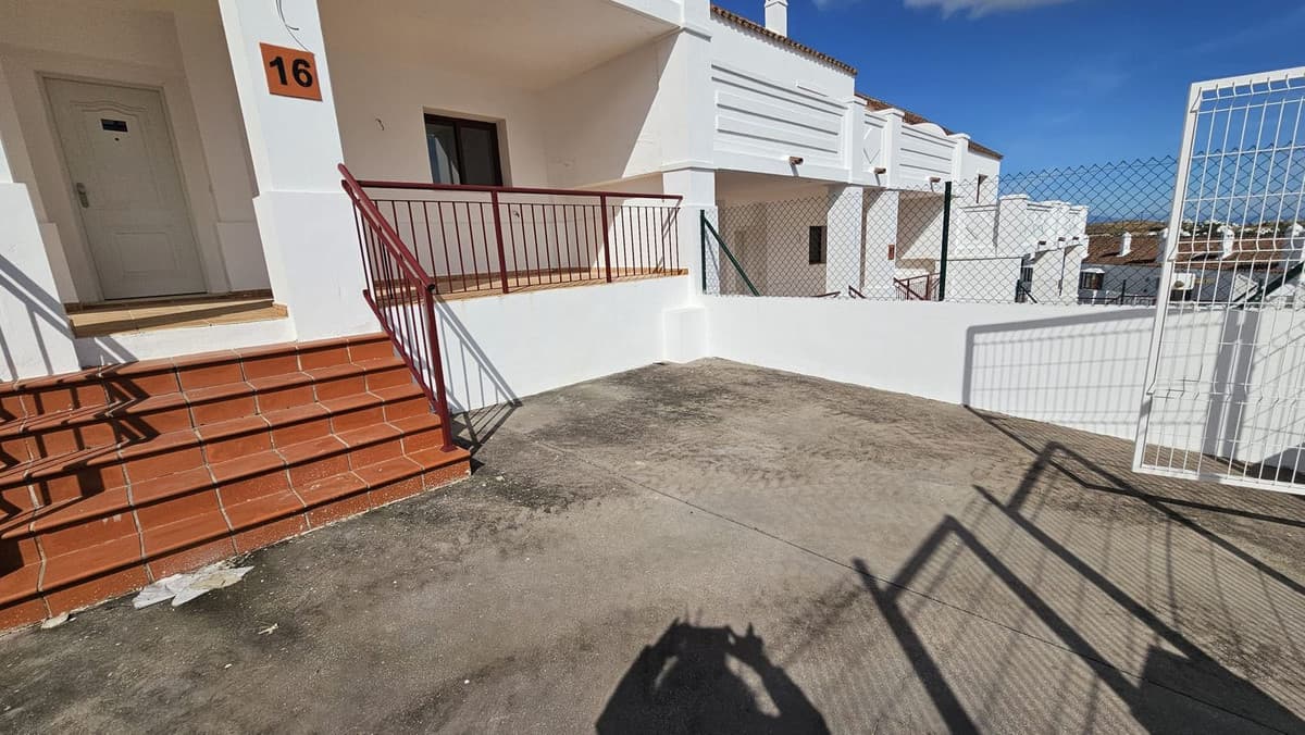 Townhouse in Doña Julia — photo 2 of 10