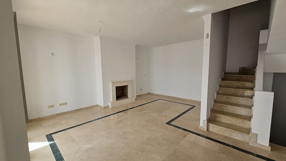 Townhouse in Doña Julia — photo 8 of 10