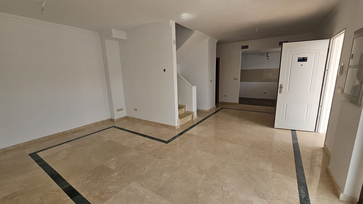 Townhouse in Doña Julia — photo 10 of 10