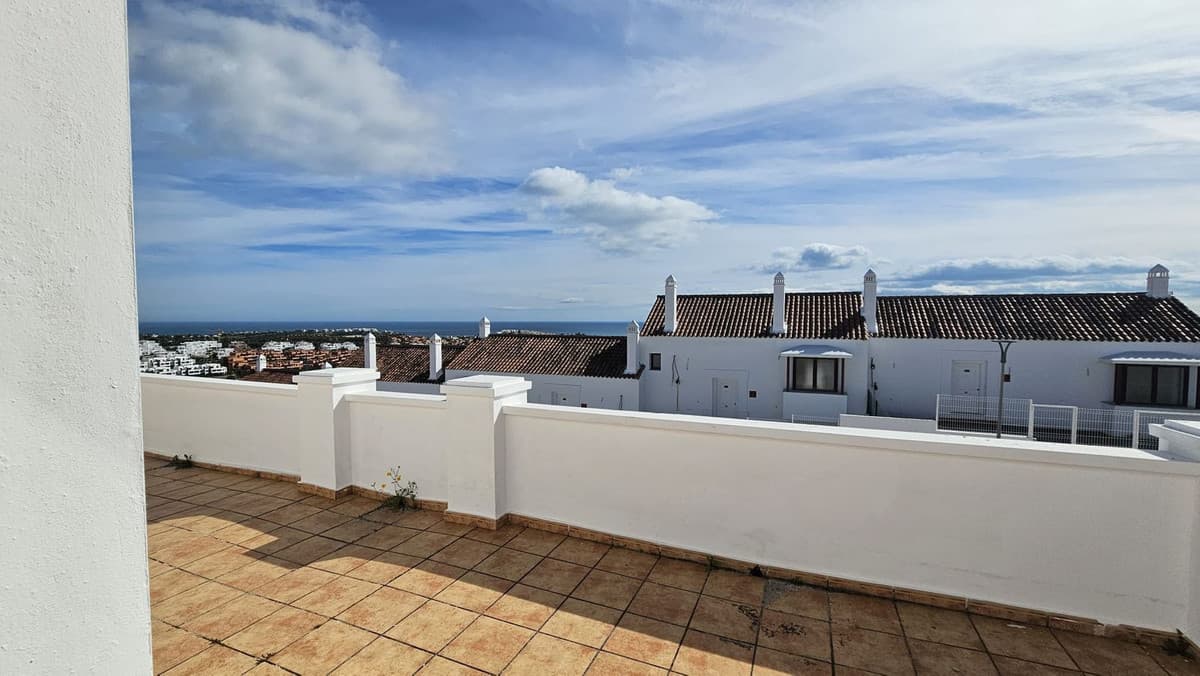 Townhouse in Doña Julia — photo 1 of 10