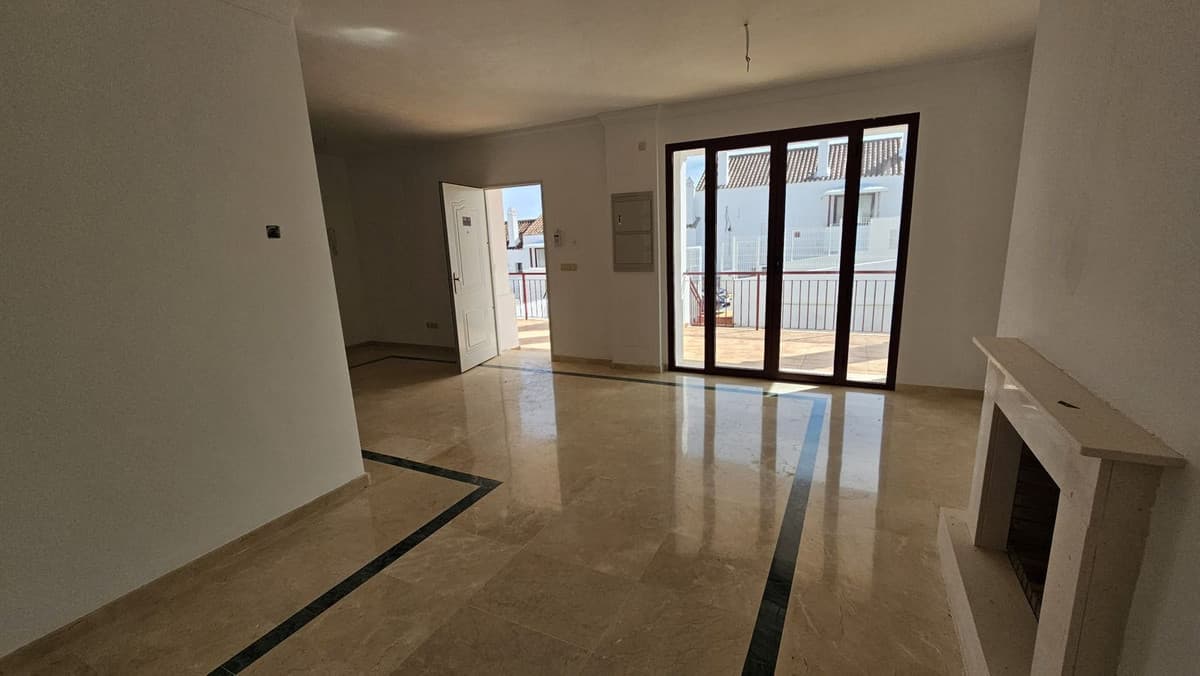 Townhouse in Doña Julia — photo 8 of 10