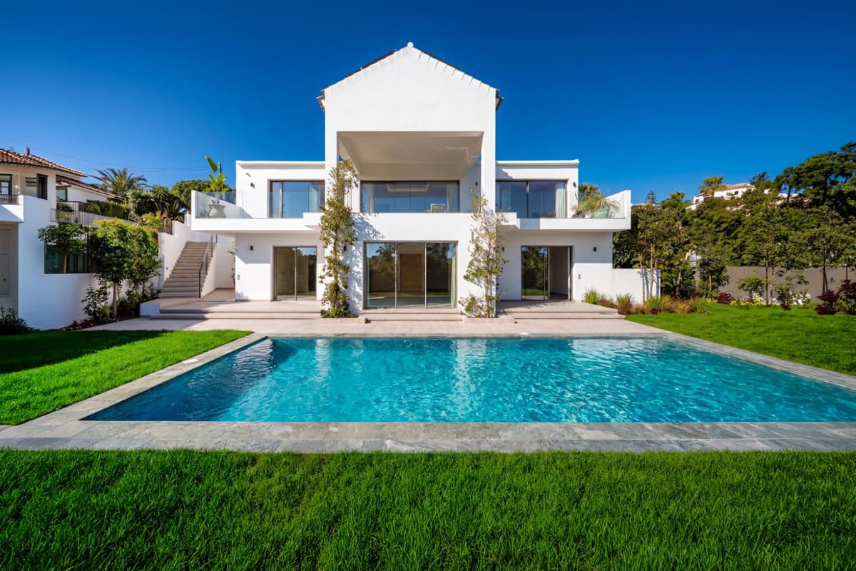 Detached Villa in El Rosario — photo 1 of 10