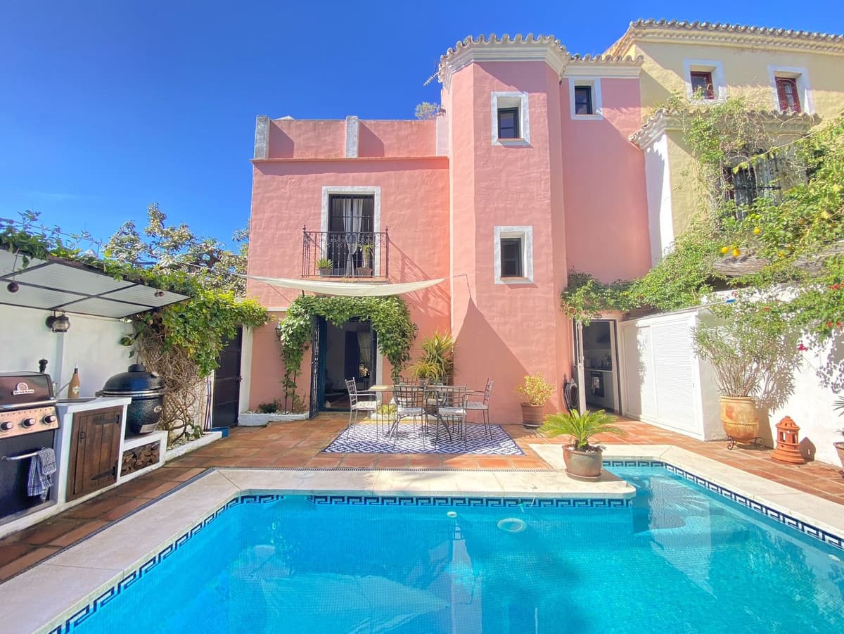 Semi-Detached House in Marbella — photo 8 of 10