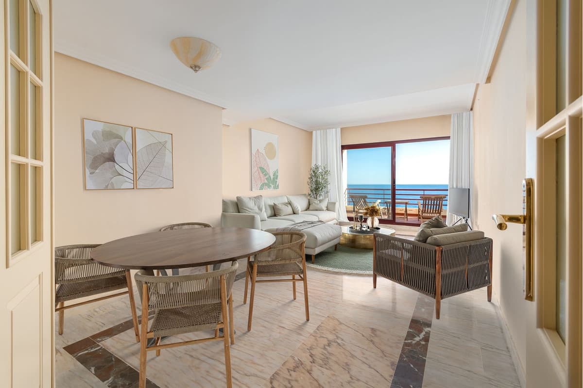 Middle Floor Apartment in Torrequebrada — photo 5 of 10