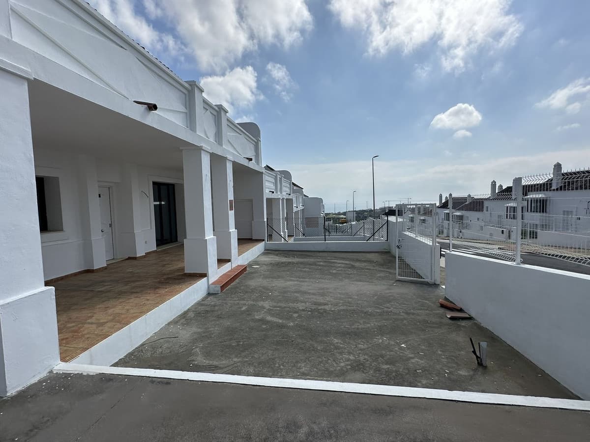 Townhouse in Doña Julia — photo 5 of 10