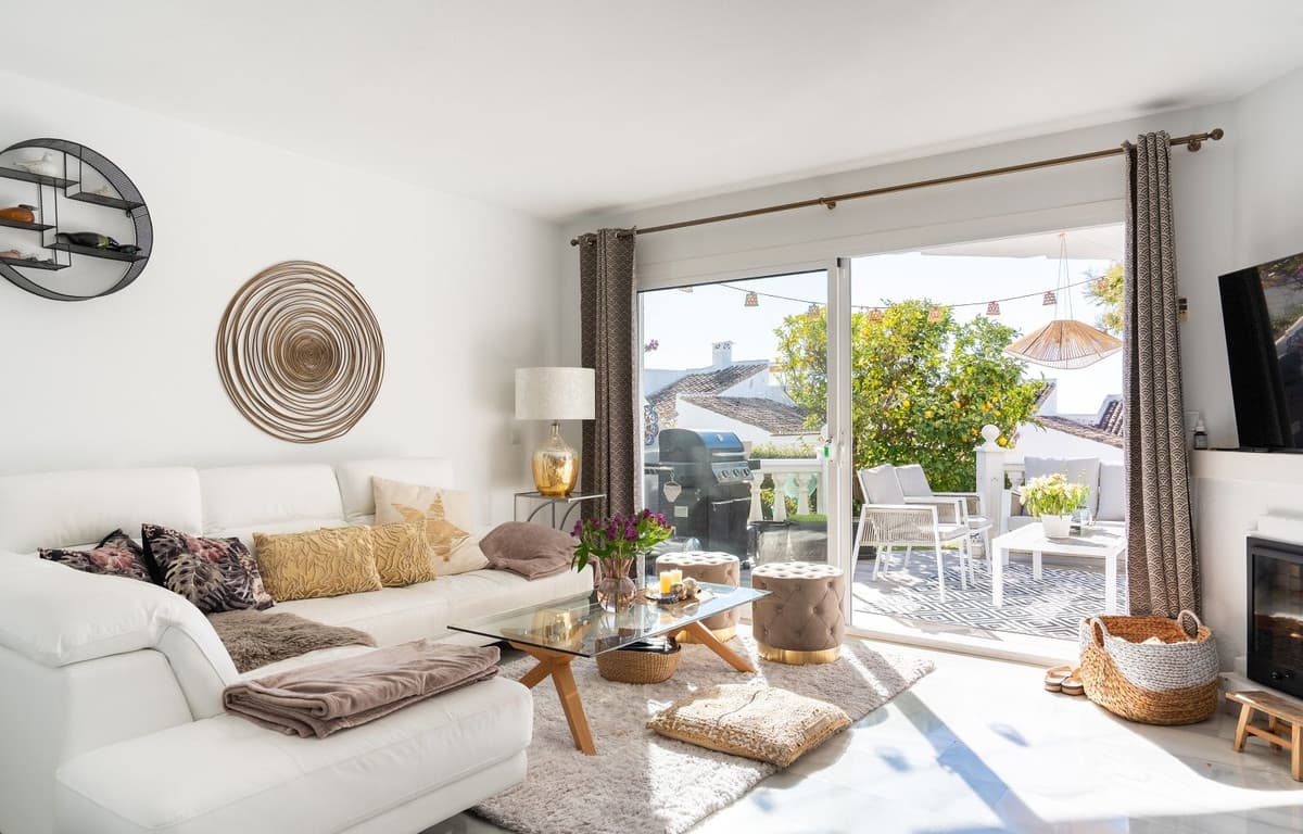 Semi-Detached House in Calahonda — photo 2 of 10