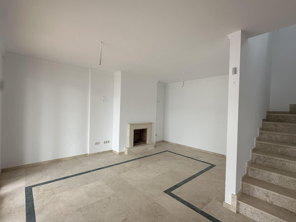 Townhouse in Doña Julia — photo 10 of 10