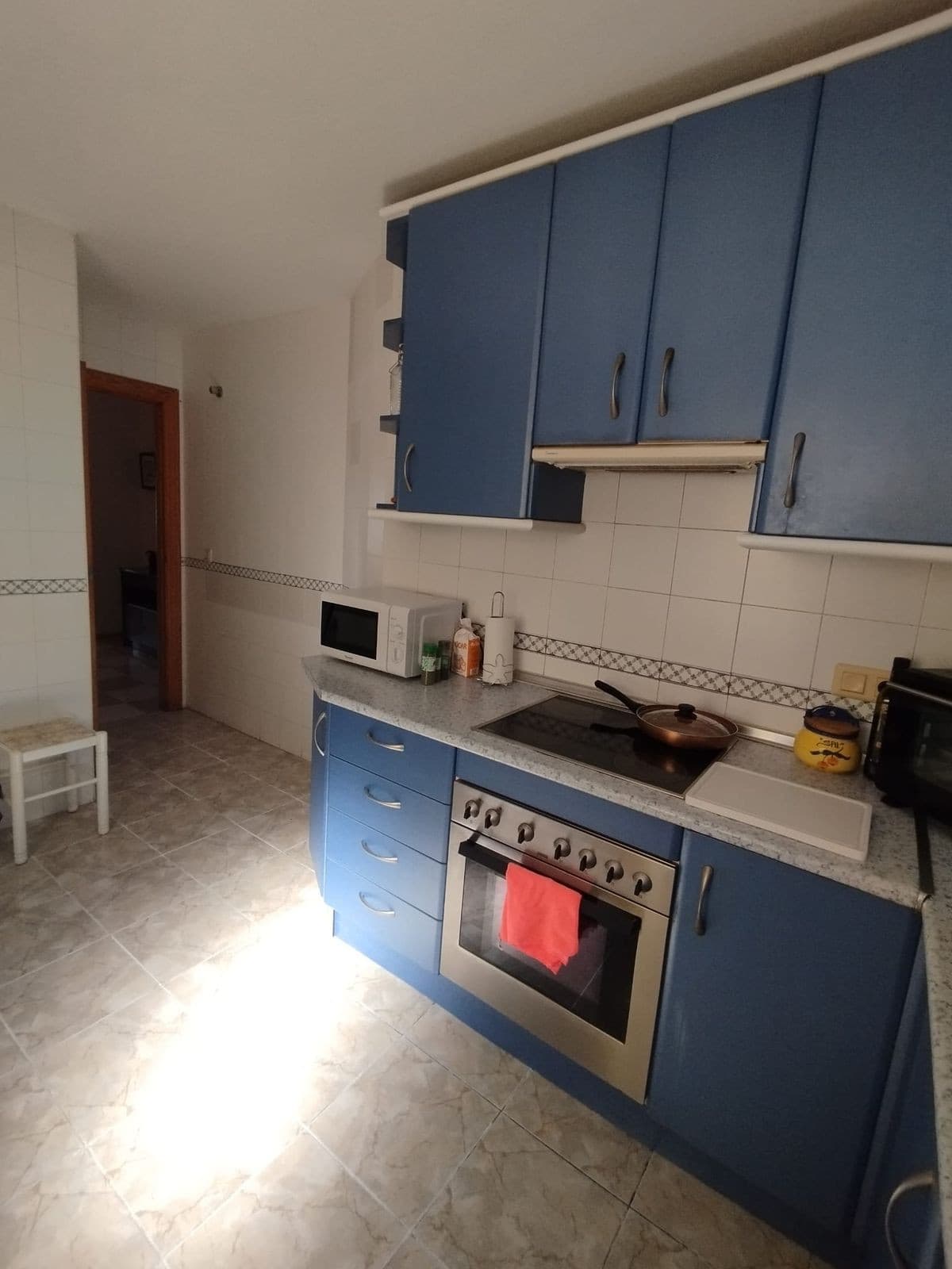 Middle Floor Apartment in Estepona — photo 6 of 10