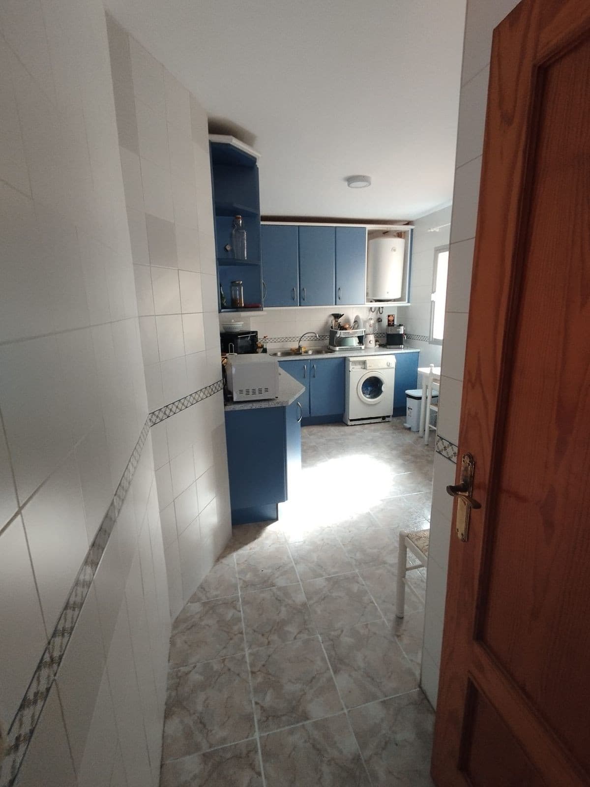 Middle Floor Apartment in Estepona — photo 7 of 10