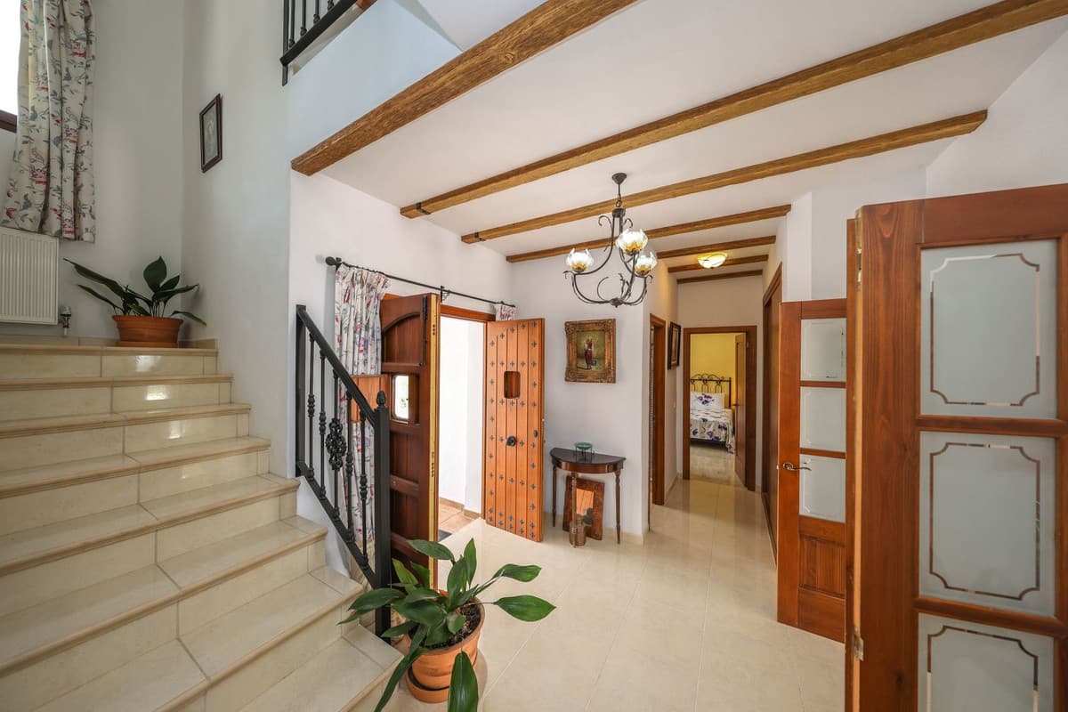 Detached Villa in Casarabonela — photo 7 of 10