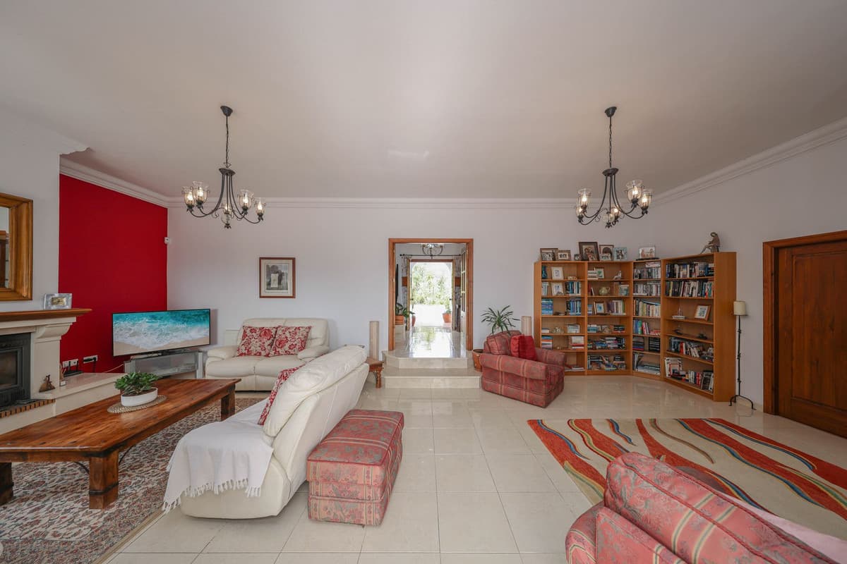 Detached Villa in Casarabonela — photo 9 of 10
