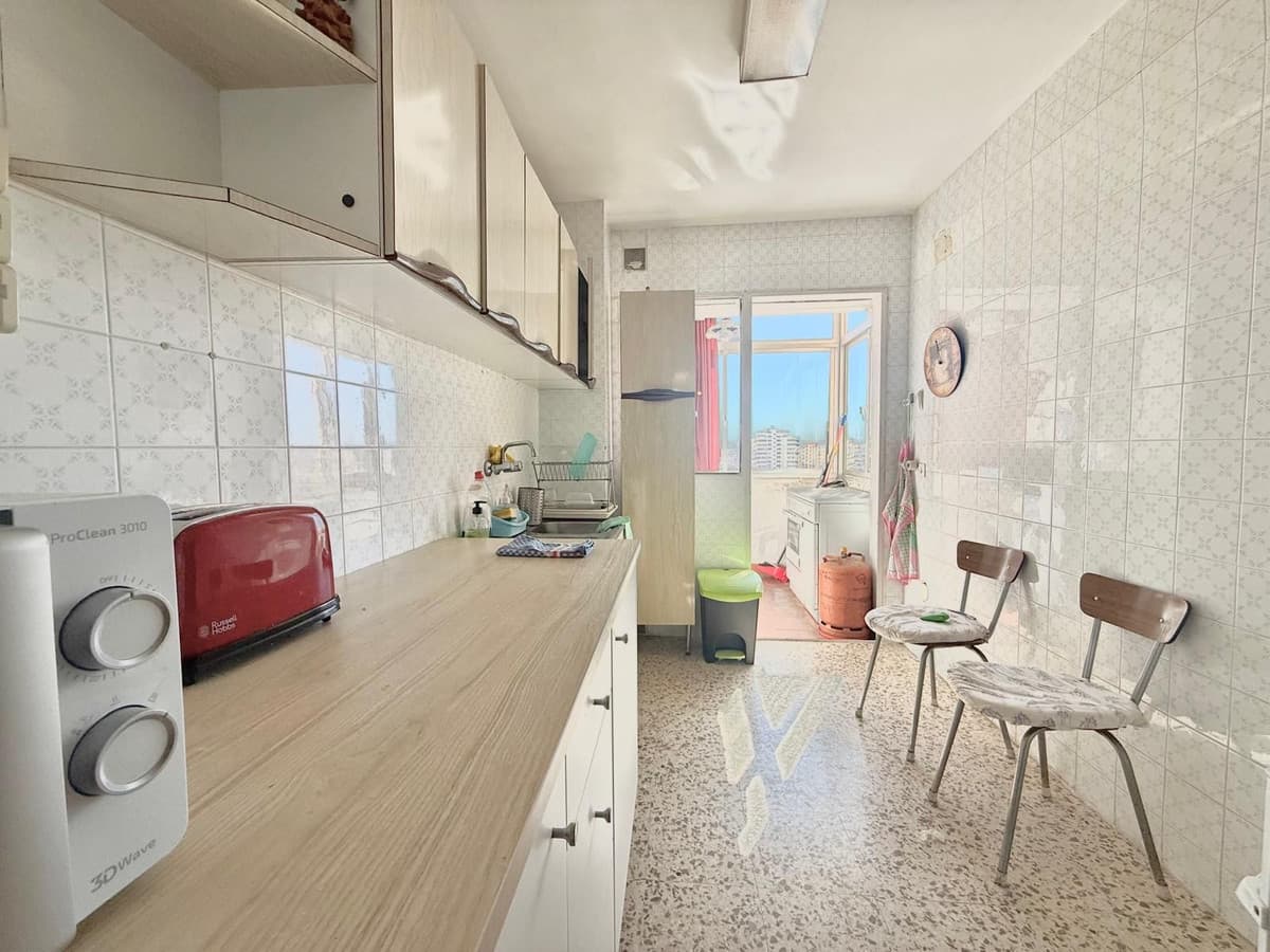 Middle Floor Apartment in Fuengirola — photo 3 of 10