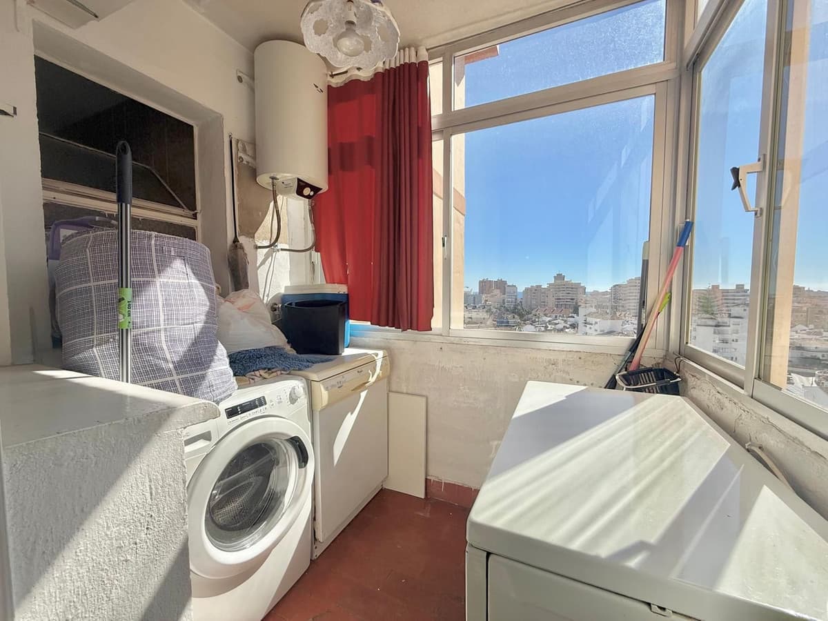 Middle Floor Apartment in Fuengirola — photo 4 of 10