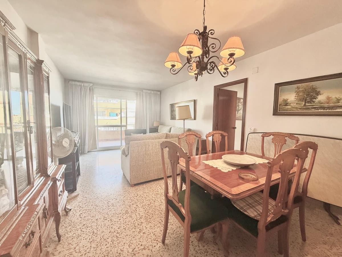 Middle Floor Apartment in Fuengirola — photo 5 of 10