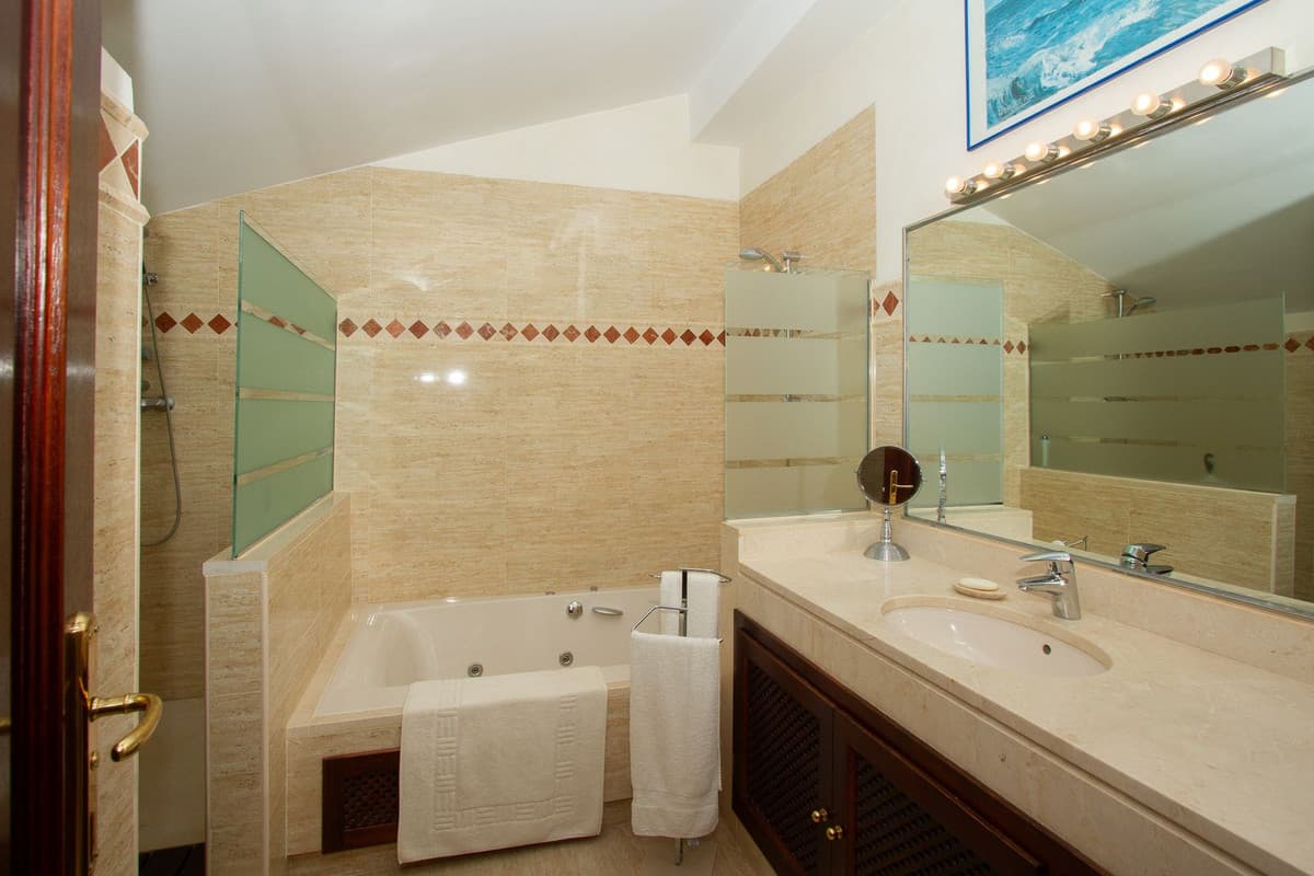 Penthouse in La Mairena — photo 10 of 10