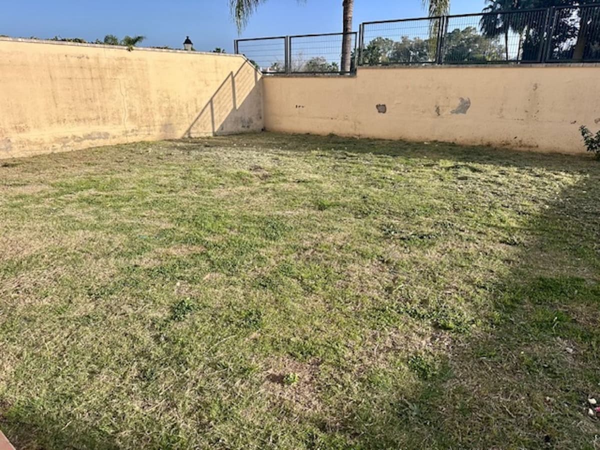 Ground Floor Apartment in Estepona — photo 5 of 10