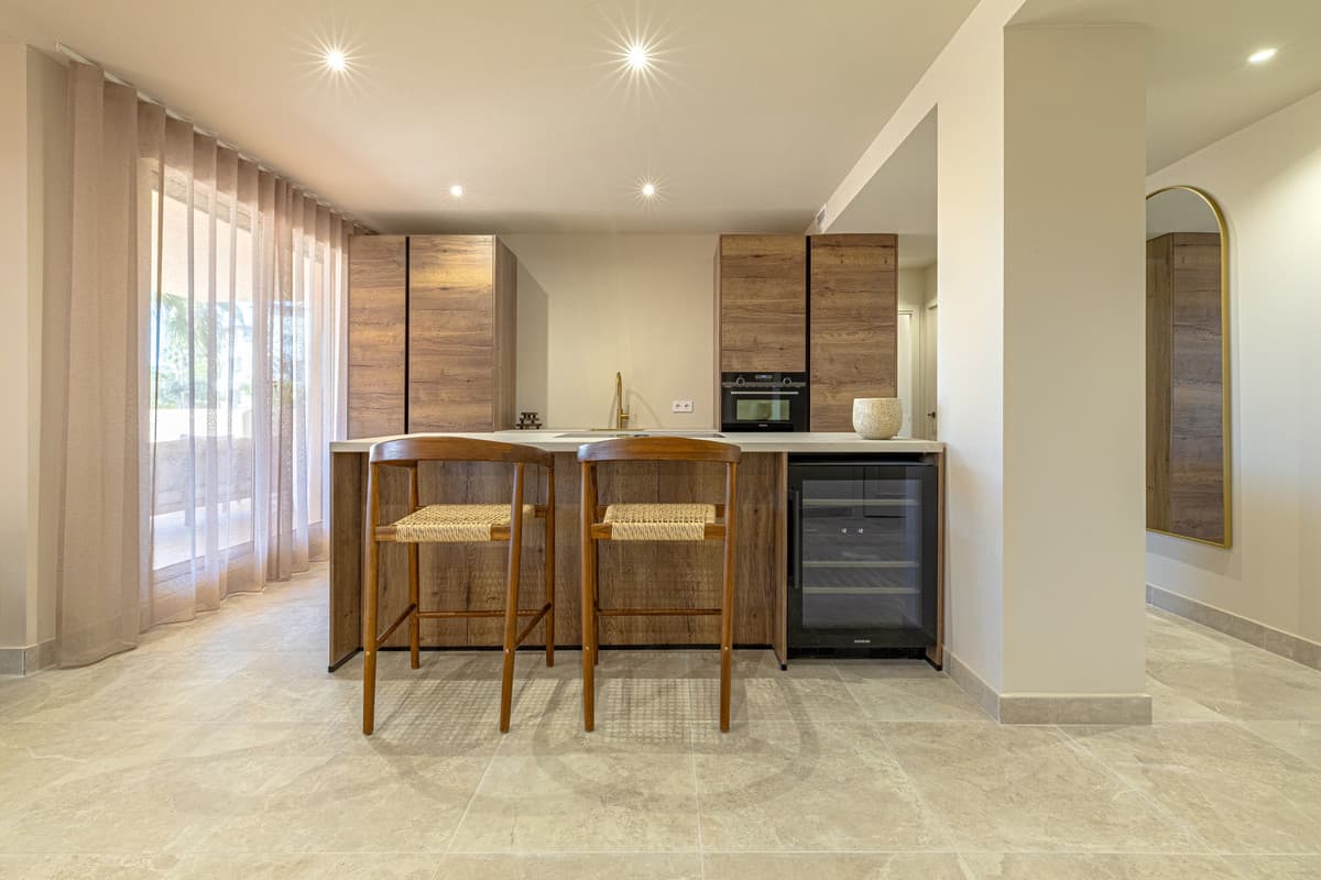 Ground Floor Apartment in Benahavís — photo 3 of 10