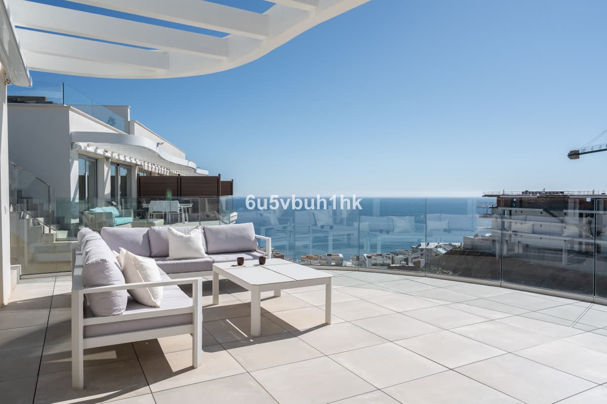 Penthouse Duplex in Fuengirola — photo 1 of 10