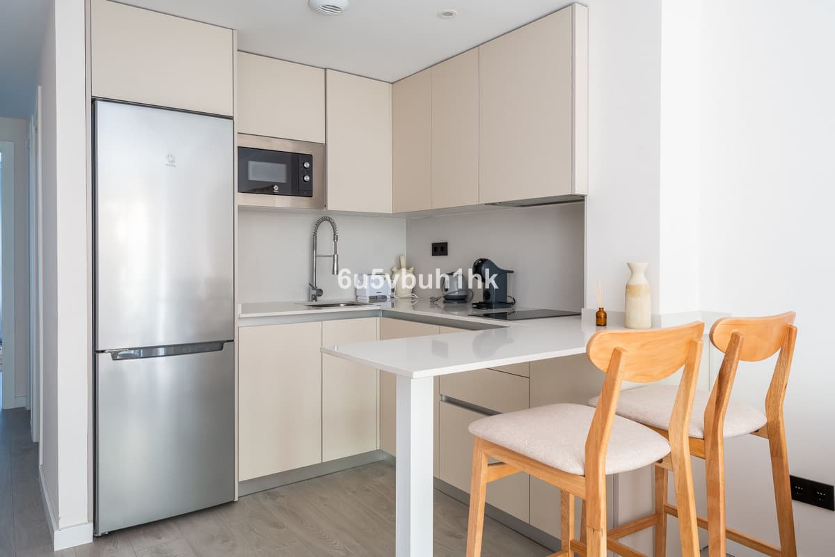 Ground Floor Apartment in Málaga — photo 3 of 10