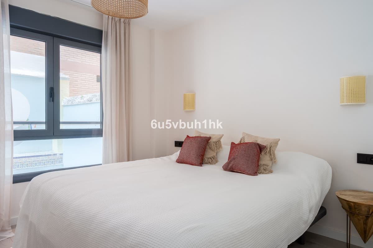 Ground Floor Apartment in Málaga — photo 5 of 10
