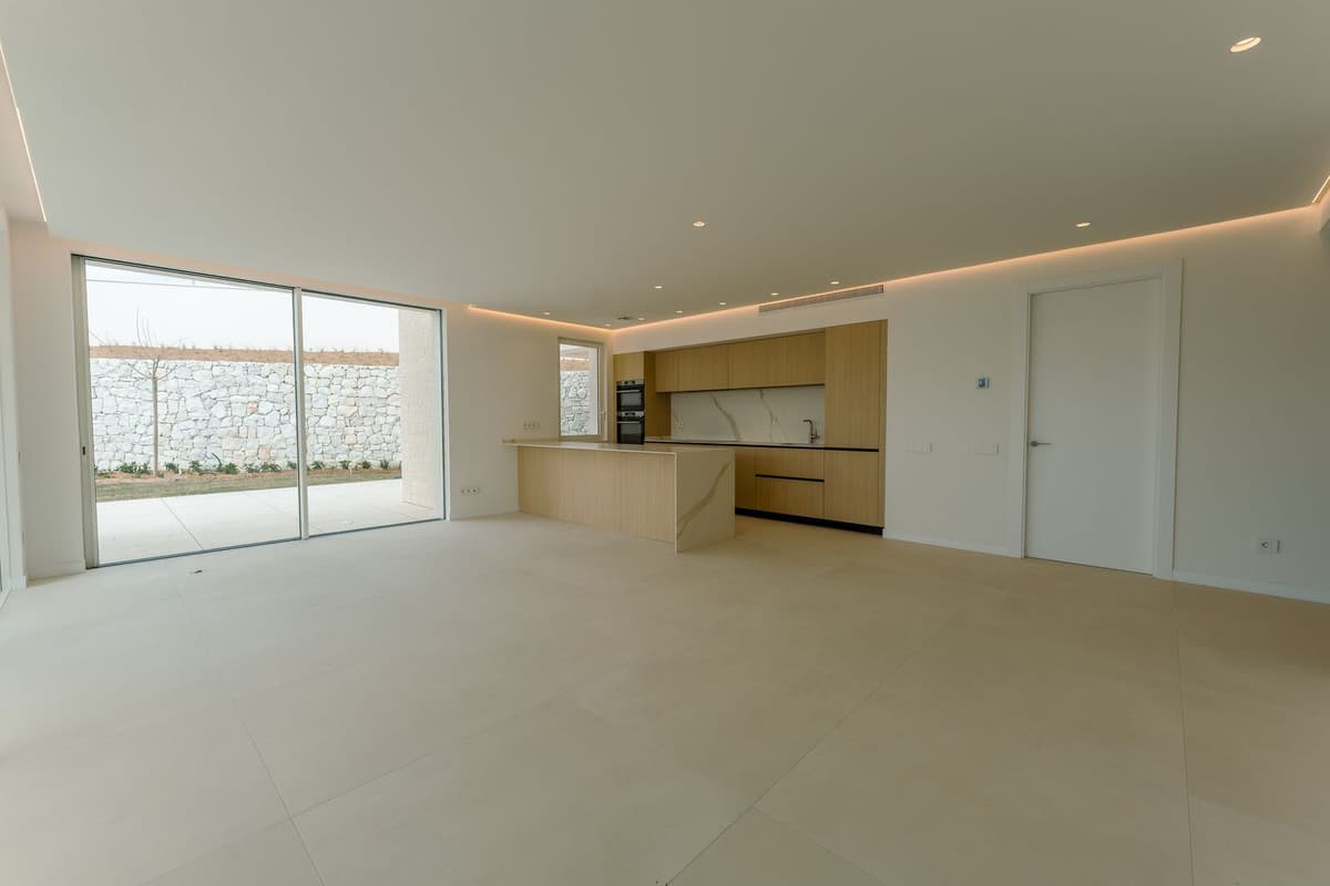 Ground Floor Apartment in Ojén — photo 3 of 10