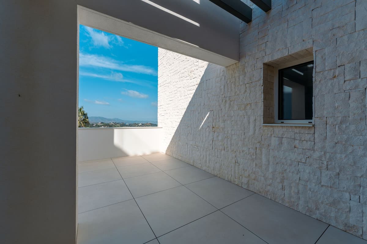 Ground Floor Apartment in Ojén — photo 9 of 10