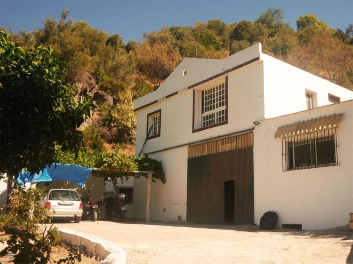 Cortijo in Casares — photo 2 of 9