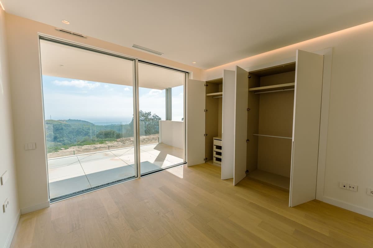 Middle Floor Apartment in Ojén — photo 9 of 10