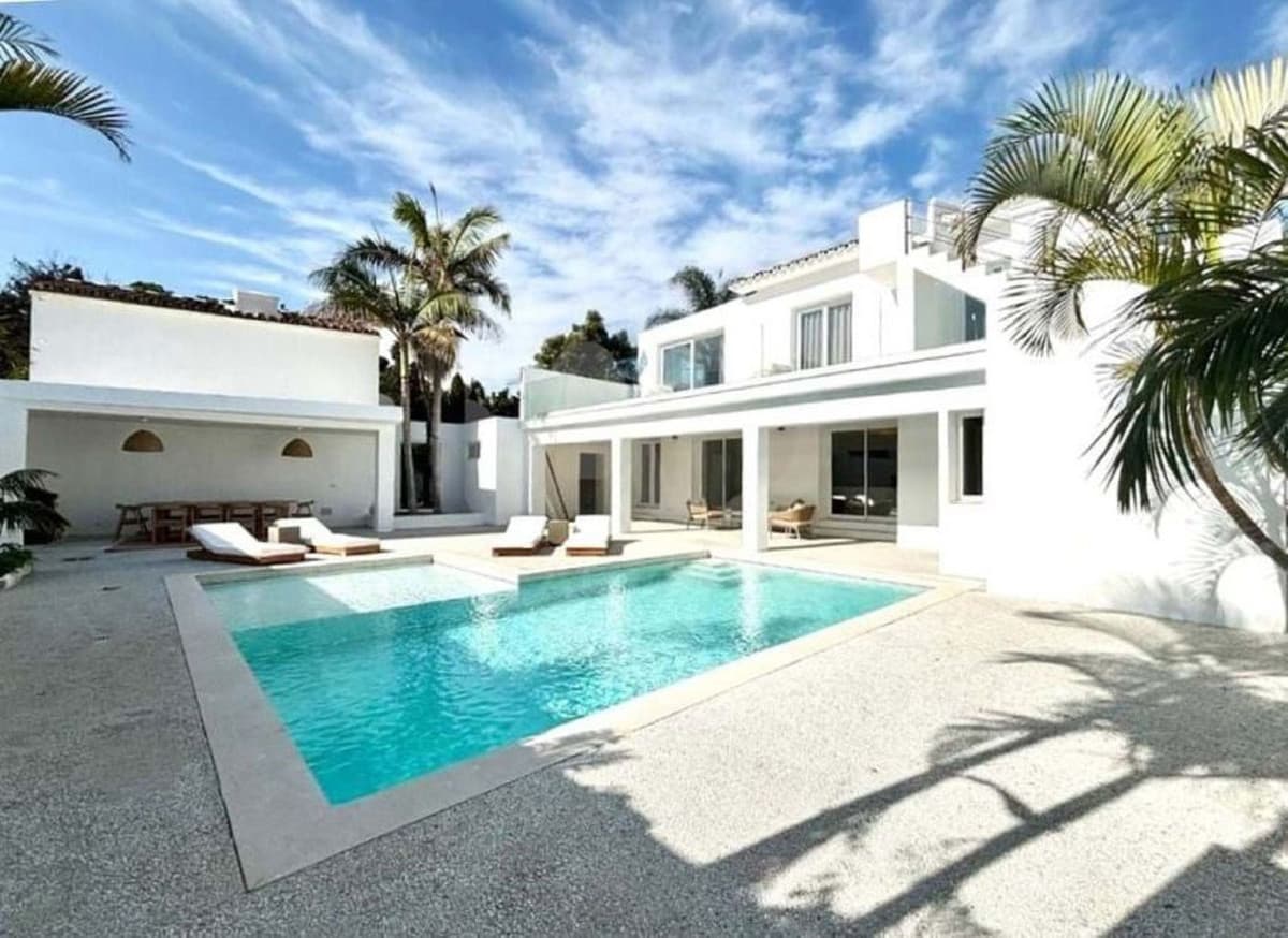 Detached Villa in Marbella — photo 2 of 10
