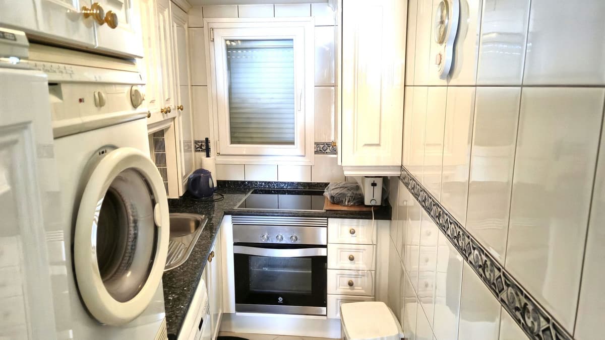 Top Floor Apartment in Puerto de Cabopino — photo 5 of 10
