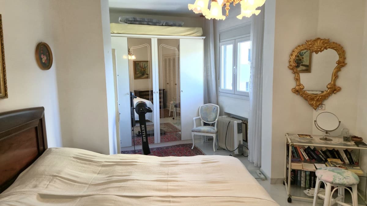 Top Floor Apartment in Puerto de Cabopino — photo 8 of 10