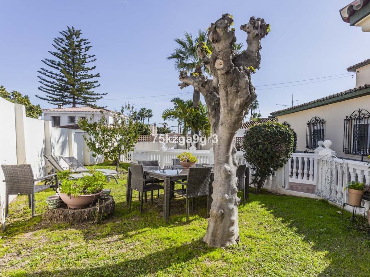 Detached Villa in Benalmadena Costa — photo 2 of 10