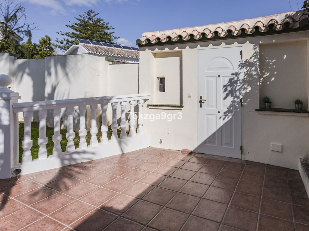 Detached Villa in Benalmadena Costa — photo 8 of 10