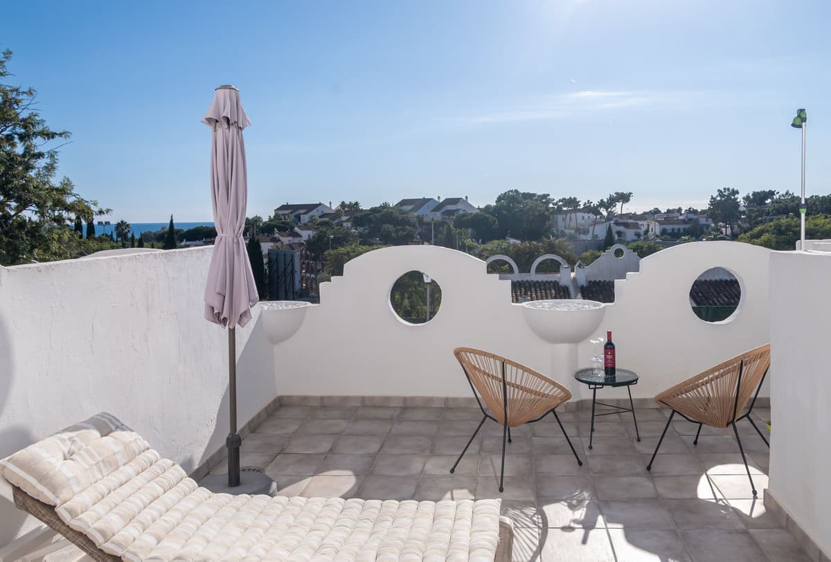 Townhouse in Marbella — photo 1 of 10
