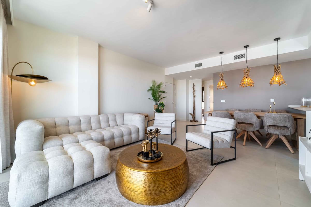Middle Floor Apartment in Higueron — photo 4 of 10