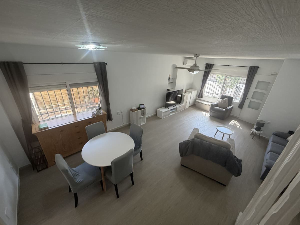 Semi-Detached House in Calahonda — photo 2 of 10