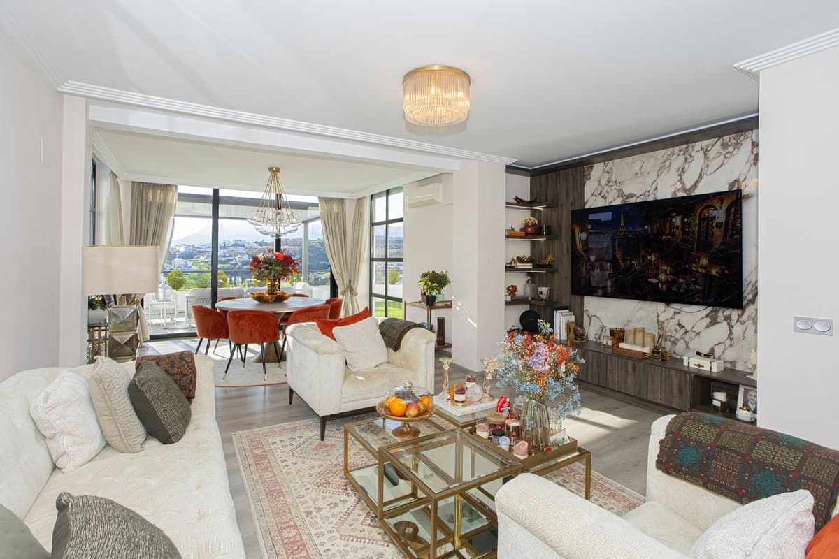 Ground Floor Apartment in Benahavís — photo 1 of 10