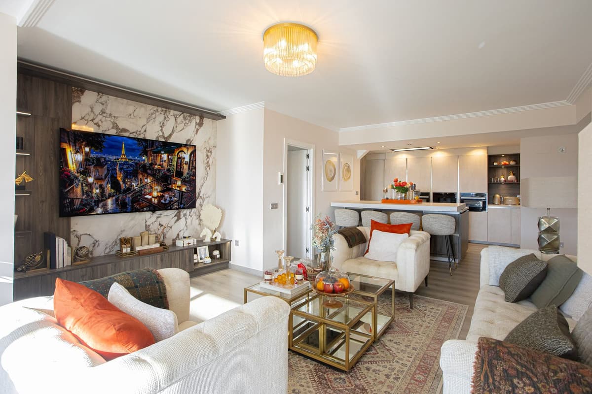 Ground Floor Apartment in Benahavís — photo 2 of 10
