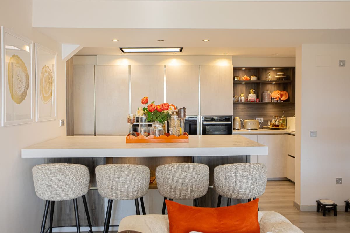 Ground Floor Apartment in Benahavís — photo 4 of 10