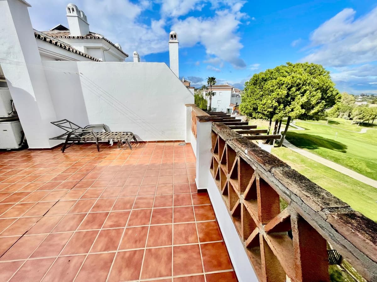 Townhouse in Alhaurín de la Torre — photo 1 of 10
