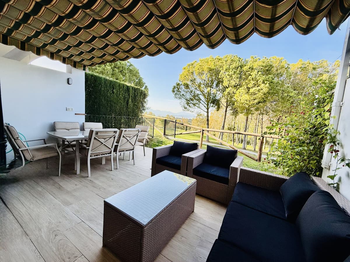 Townhouse in Alhaurín de la Torre — photo 3 of 10